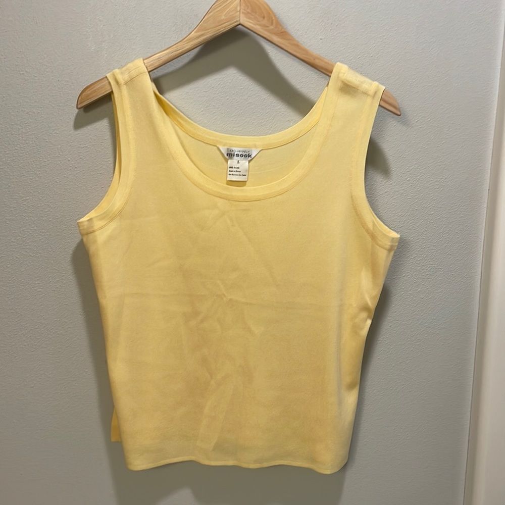 Misook Vintage woman’s tank top, sweater and pants set